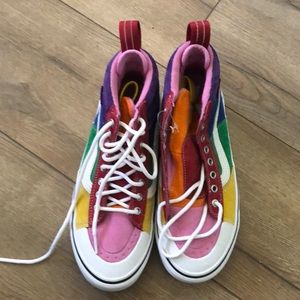 Vans Sk8-Hi MTE 2.0 DX Rainbow Colorblock Shoes